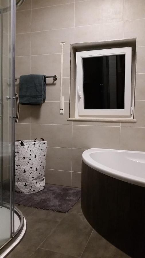 Neue Fewo In Perfekter Lage Limburg an der Lahn Exterior photo